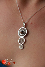 Charger l'image dans la galerie, Collier "Suspenz"