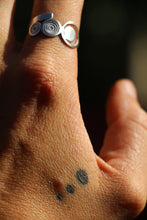 Charger l'image dans la galerie, Bague "Suspenz"