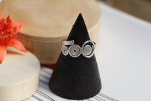 Charger l'image dans la galerie, Bague "Suspenz"